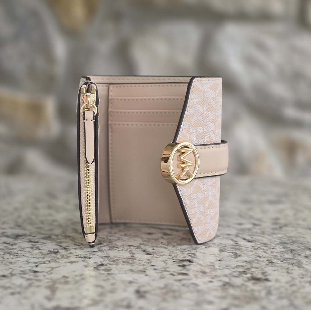 Michael Kors Carmen Logo Medium Wallet - Picture 3 of 8